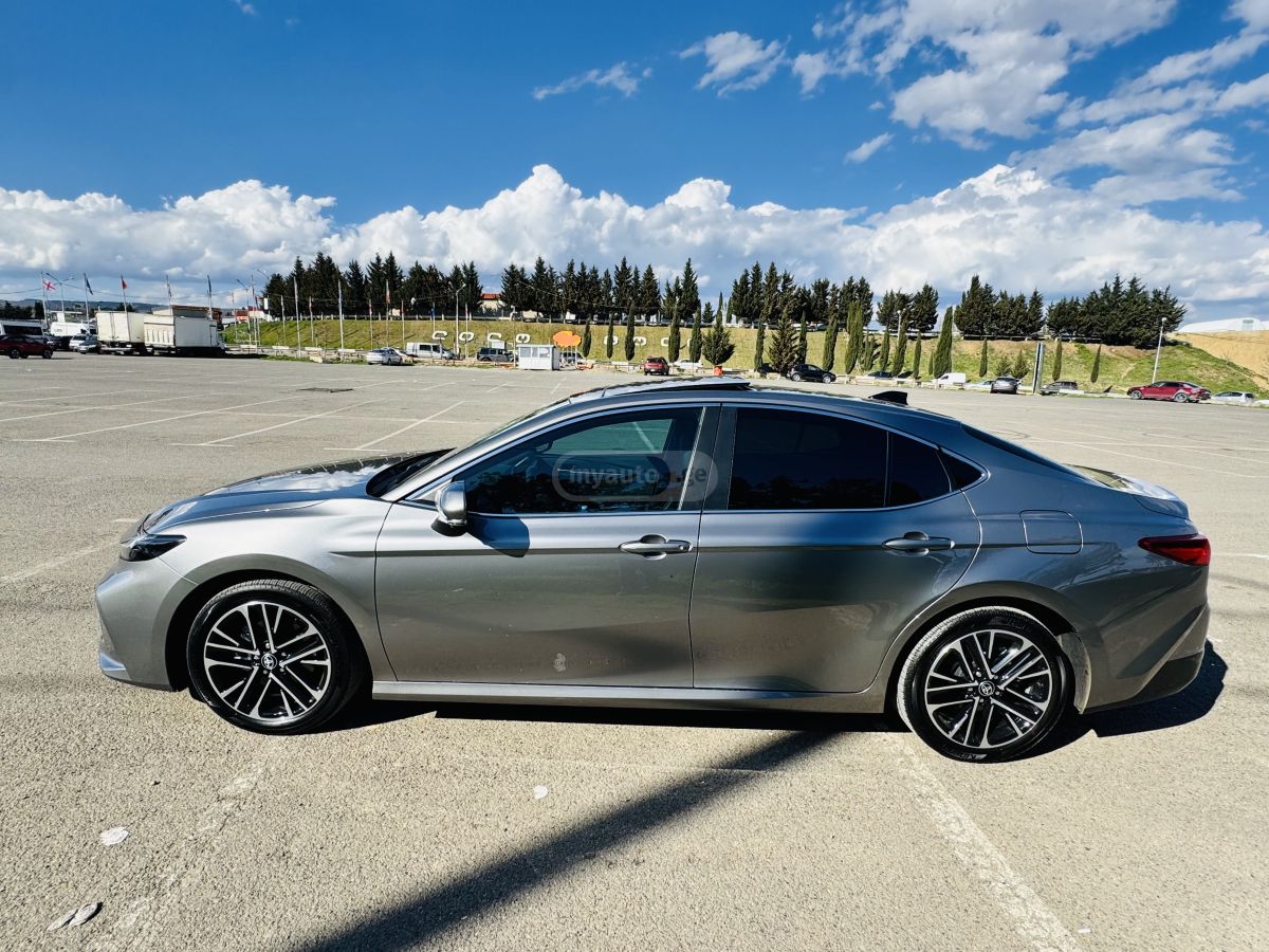 Toyota Camry - фото 6