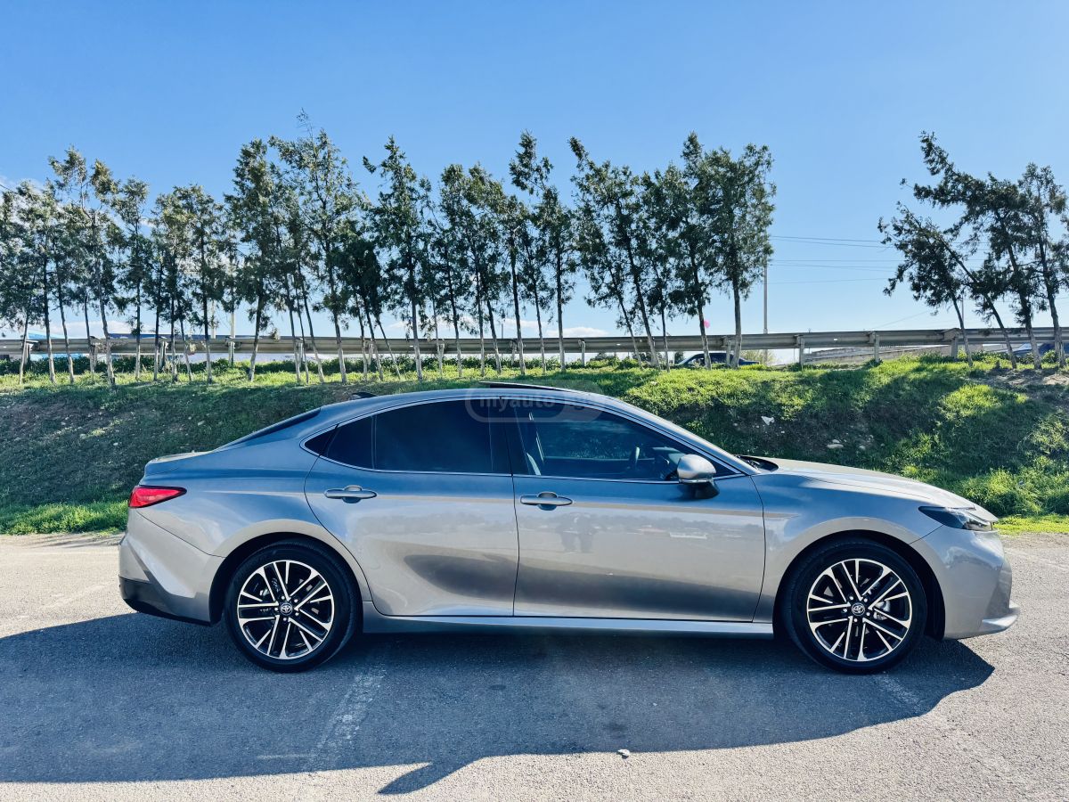 Toyota Camry - фото 7
