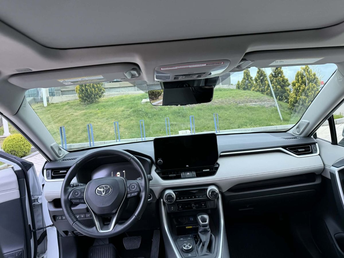 Toyota RAV 4 - фото 12