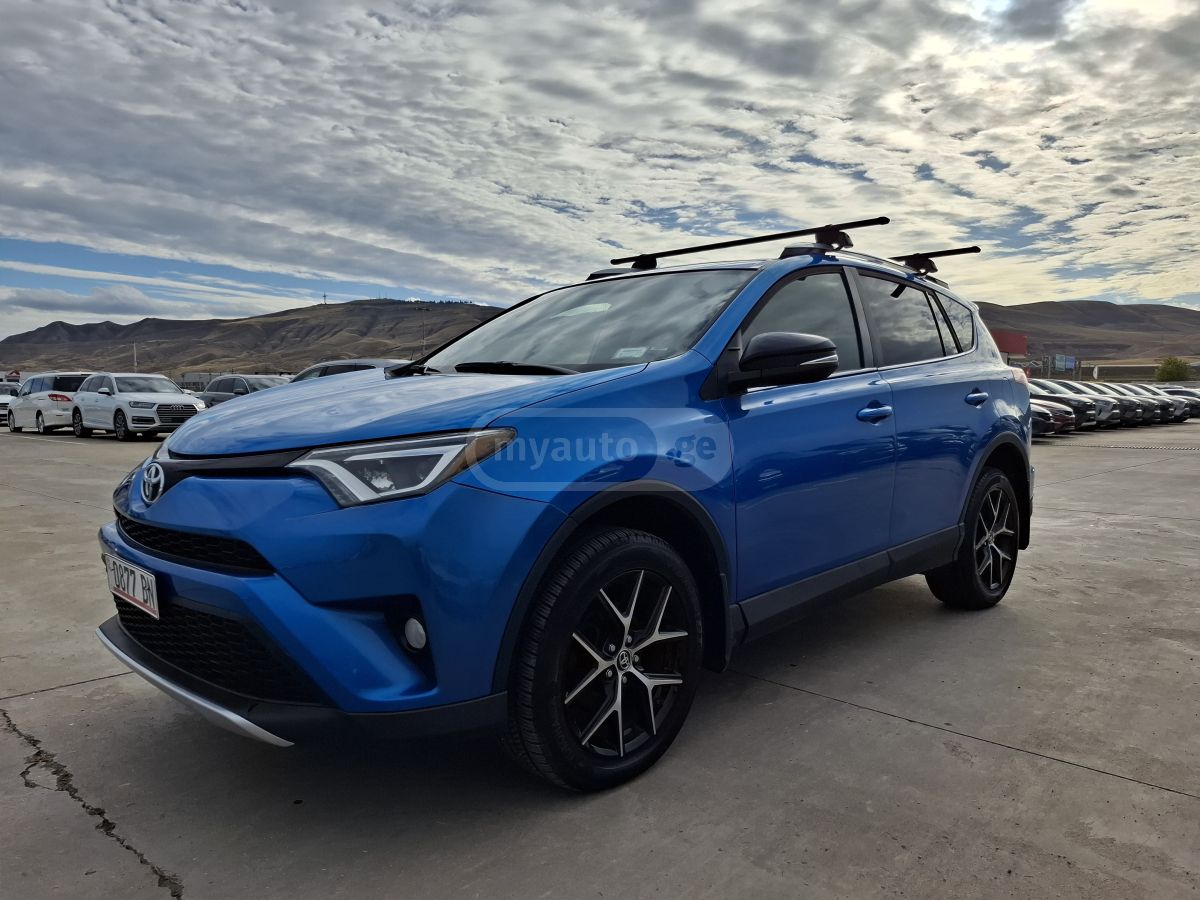 Toyota RAV 4 - фото 1