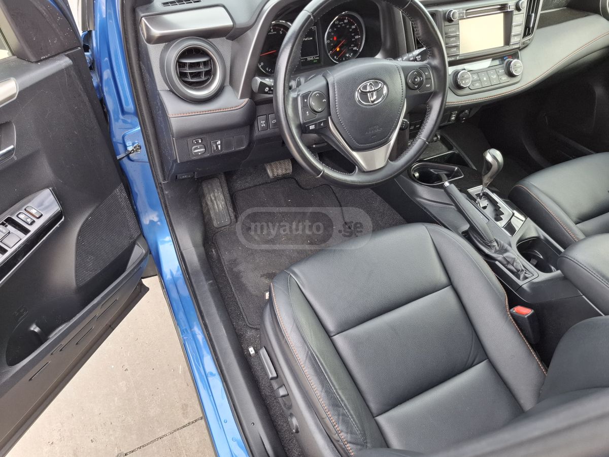 Toyota RAV 4 - фото 11