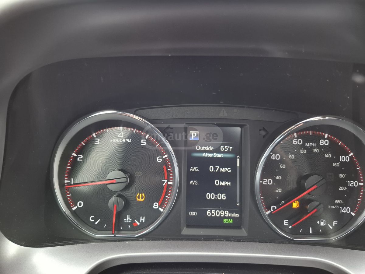 Toyota RAV 4 - фото 14