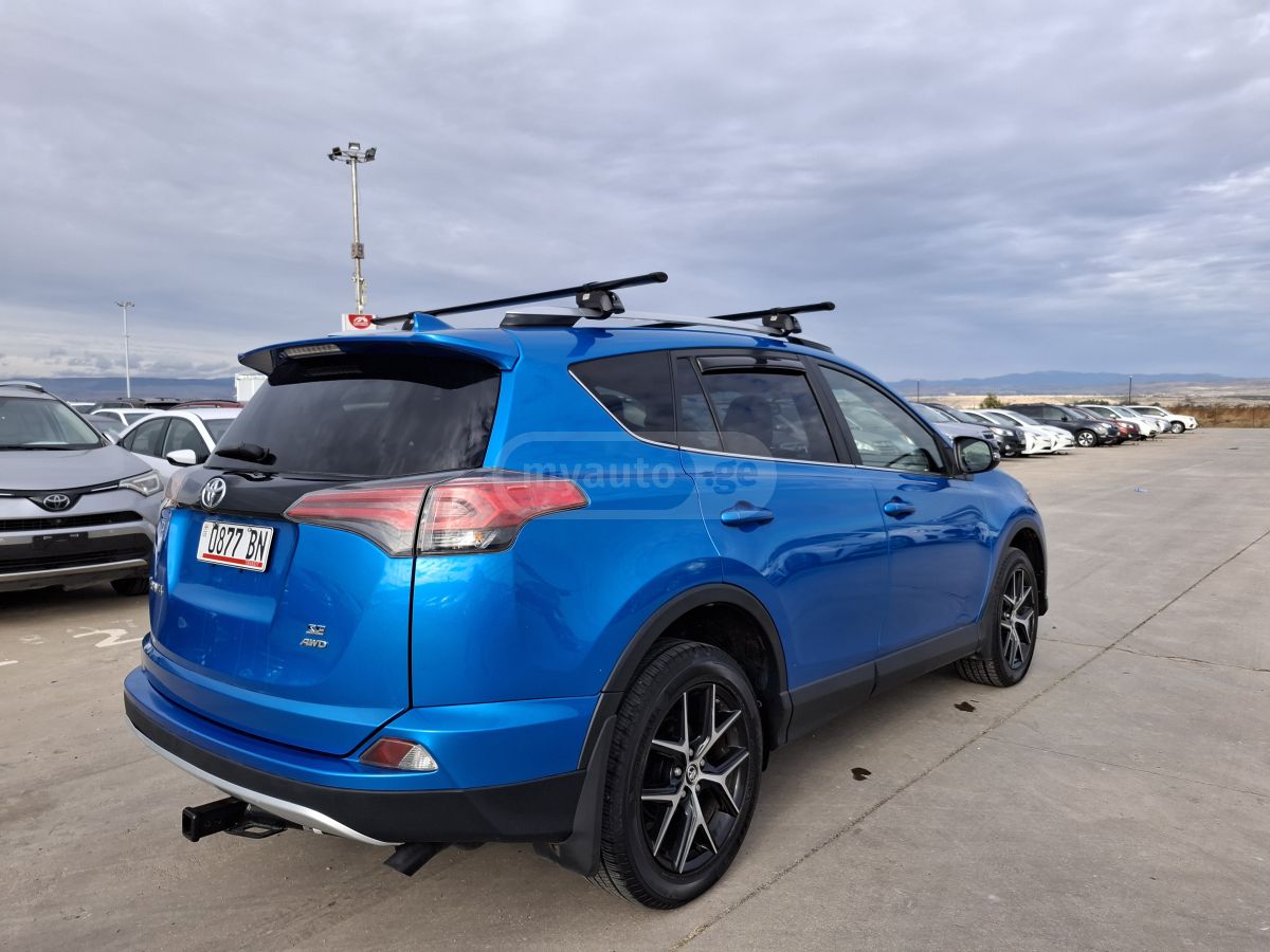 Toyota RAV 4 - фото 7