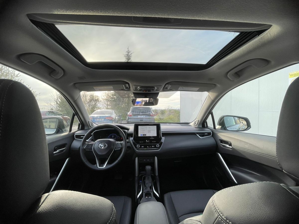 Toyota Corolla cross - фото 12