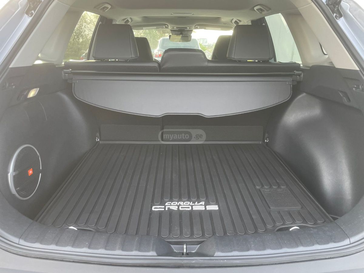 Toyota Corolla cross - фото 13