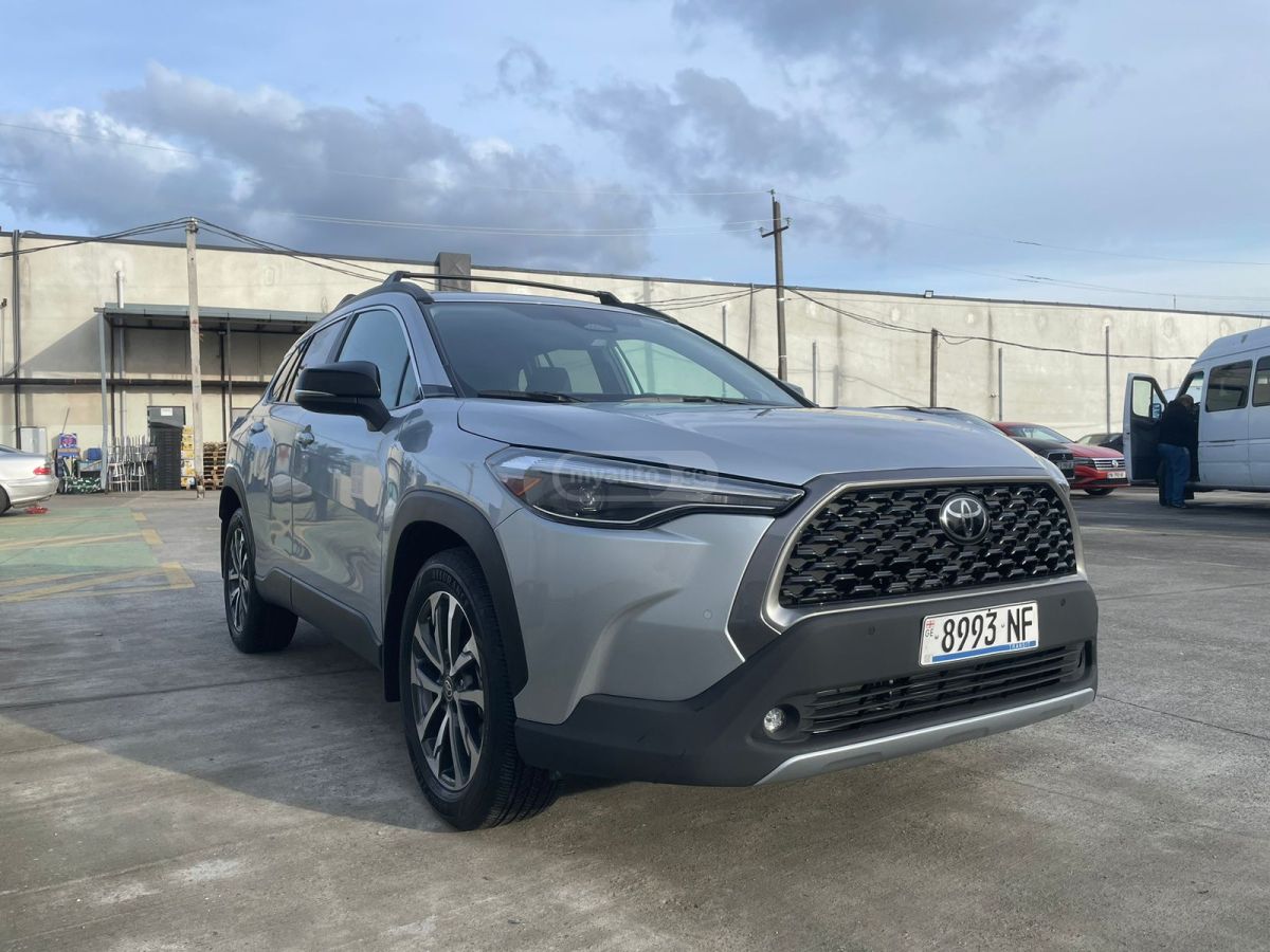 Toyota Corolla cross - фото 3