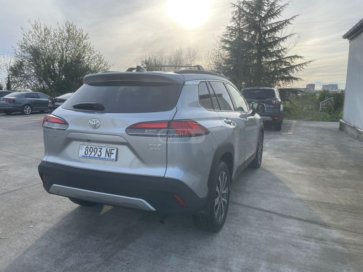 Toyota Corolla cross - фото 4