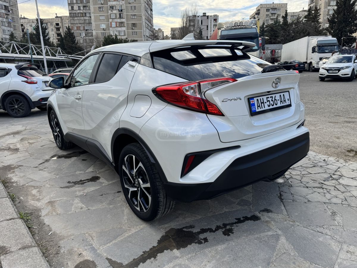 Toyota CHR - фото 3