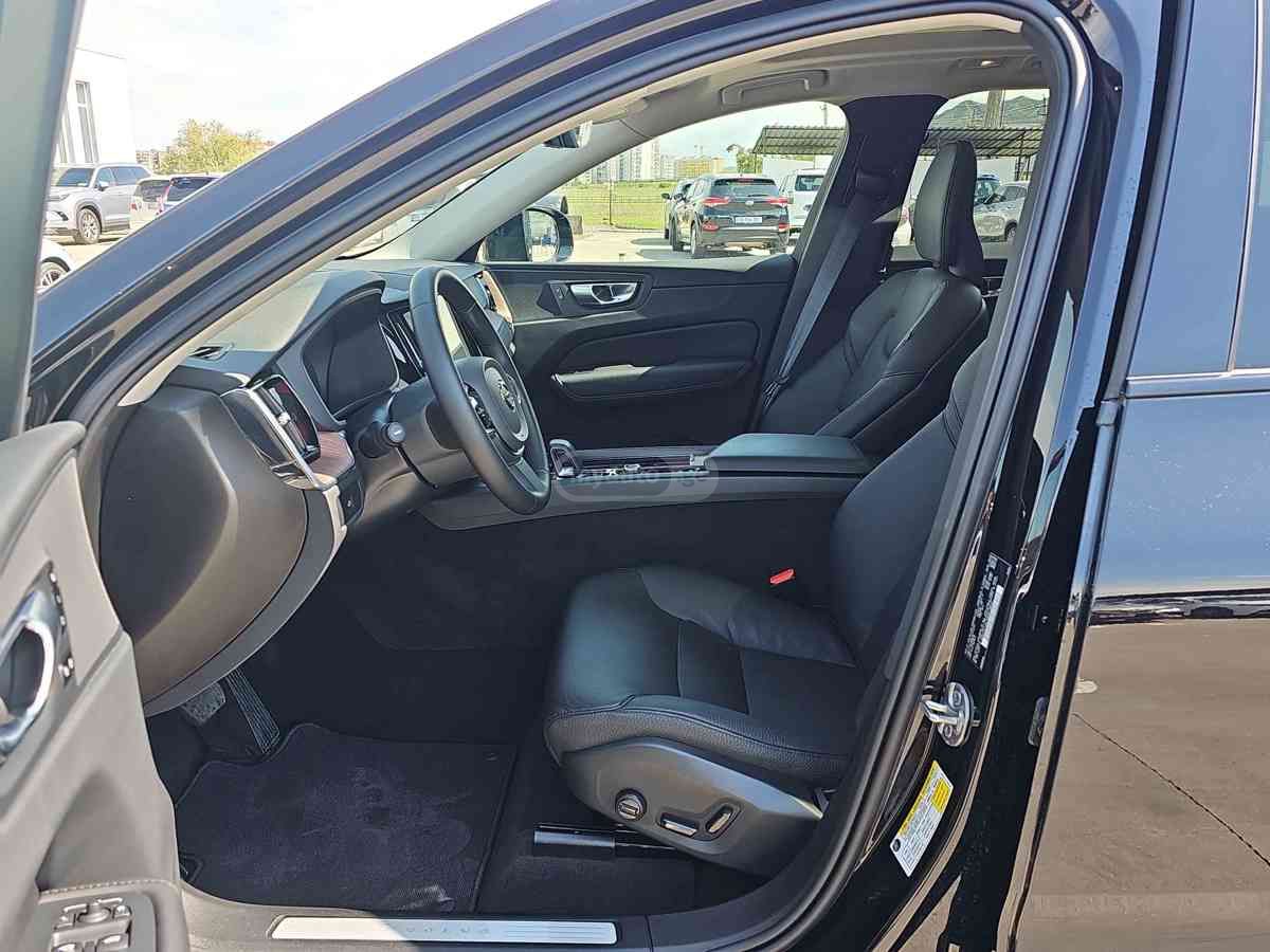 Volvo XC 60 2024 — миниатюра 13