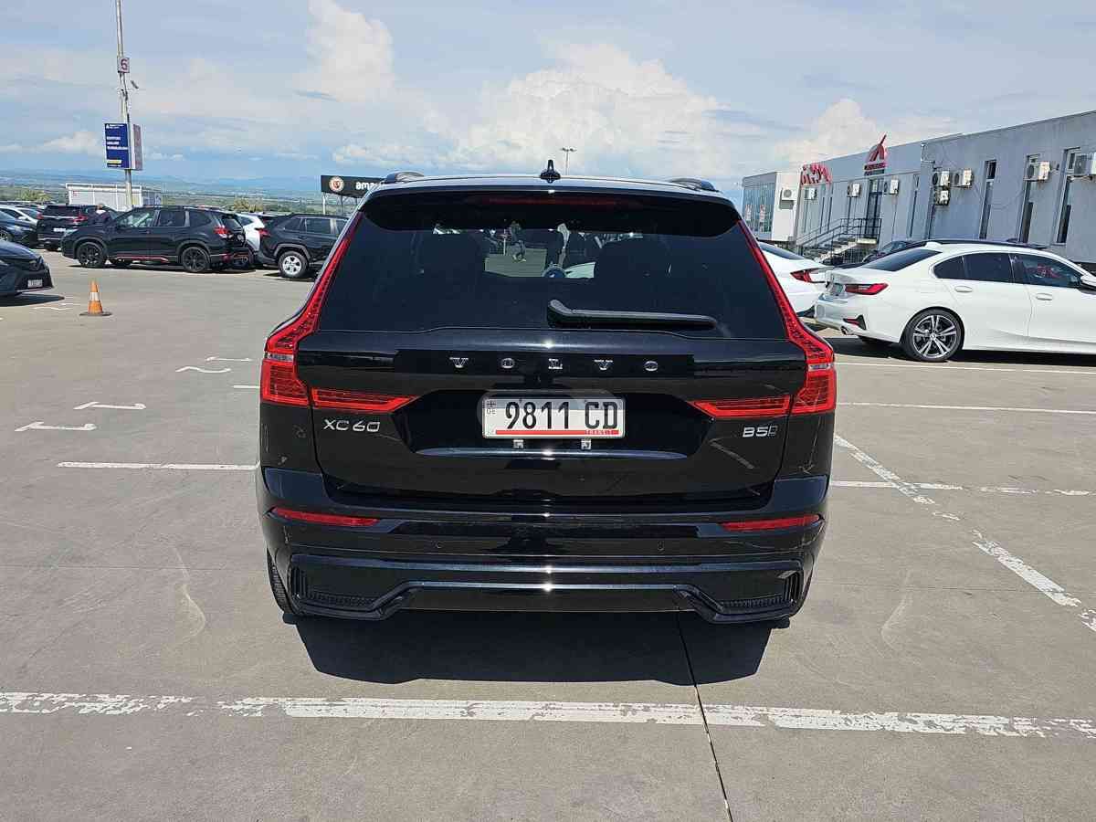 Volvo XC 60 2024 — миниатюра 9