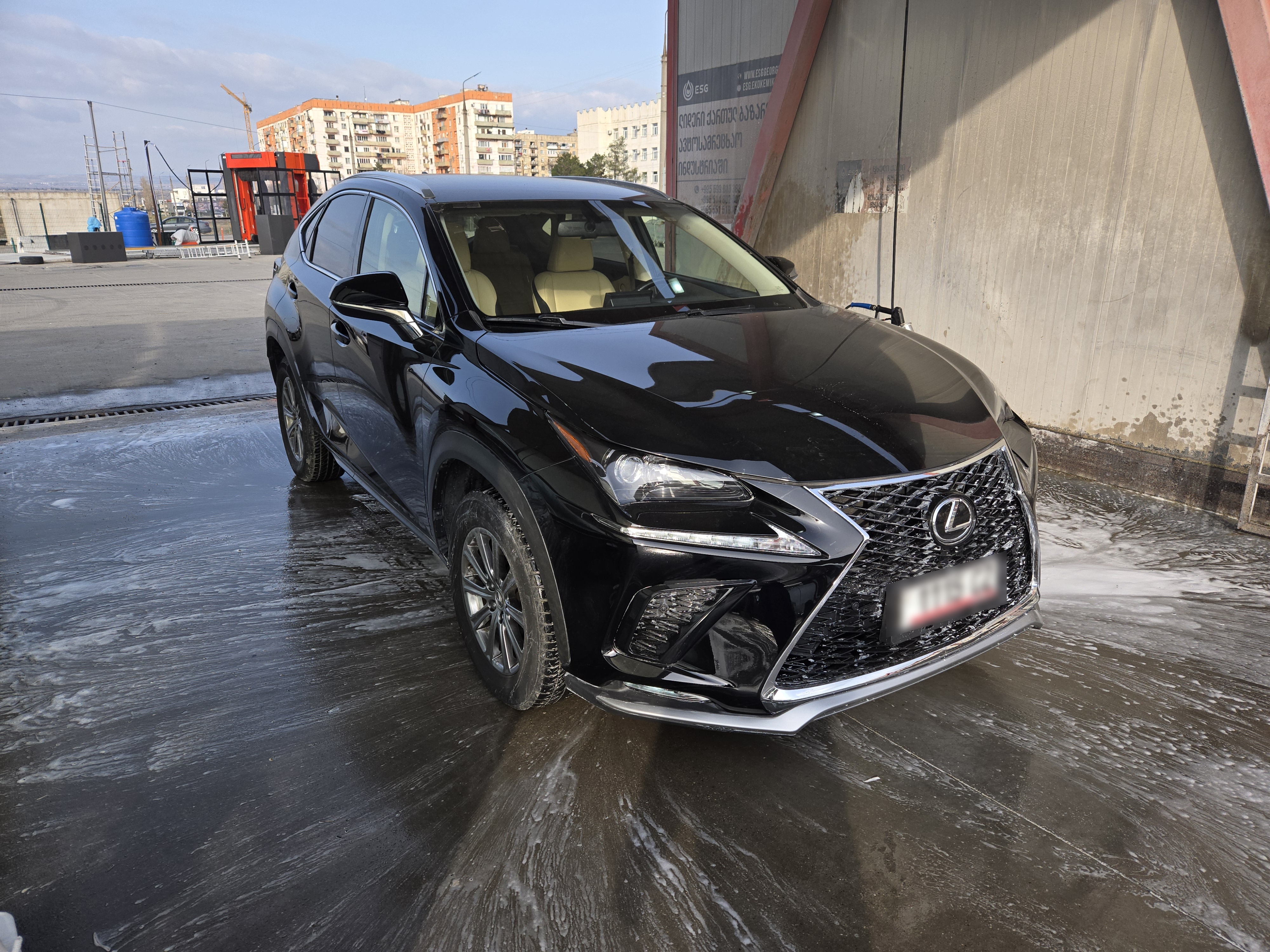 Lexus NX 200 - фото 2