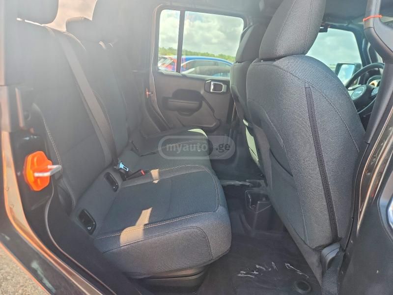 Jeep Gladiator 2024 — миниатюра 11