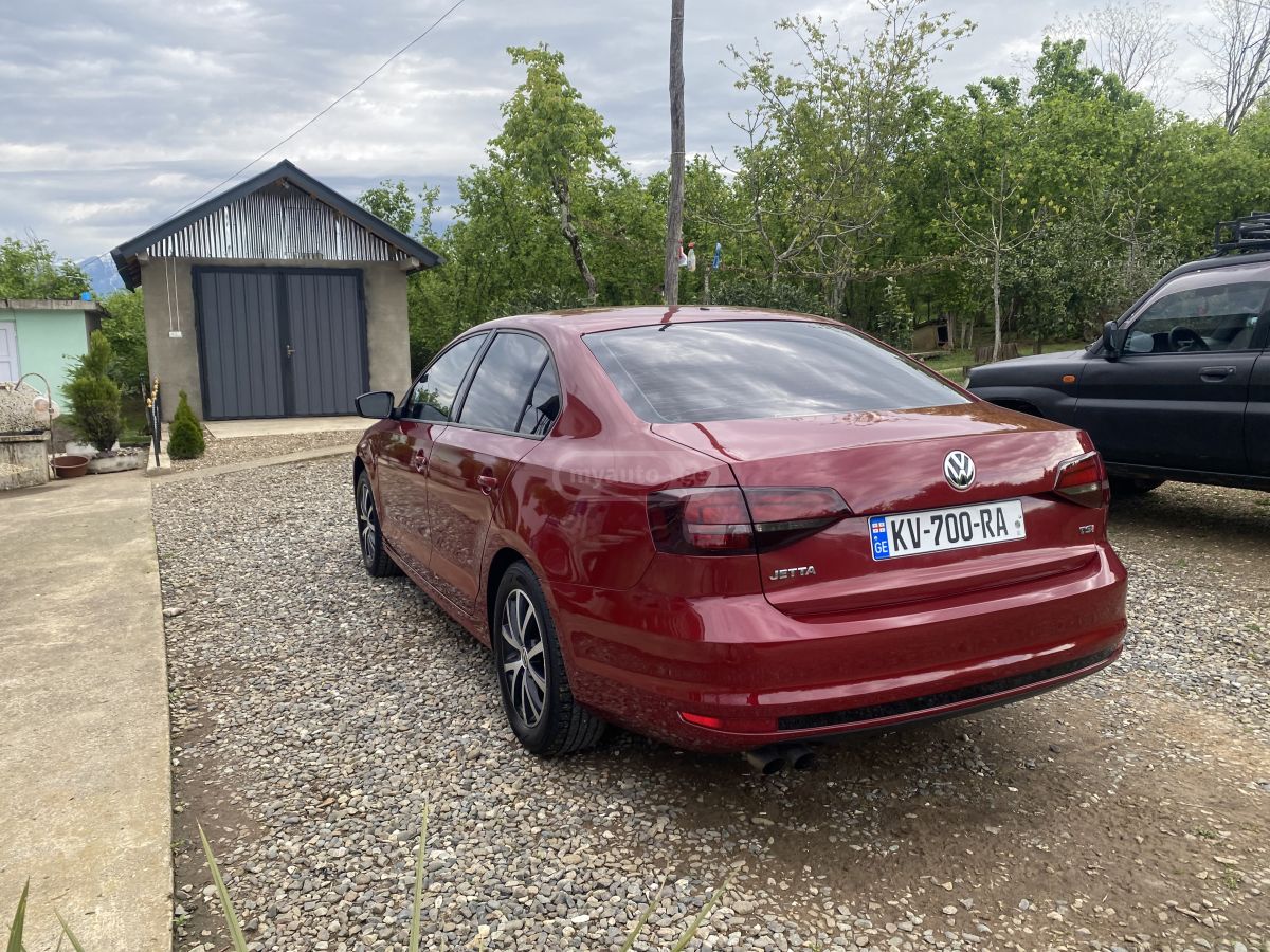 Volkswagen Jetta - фото 13