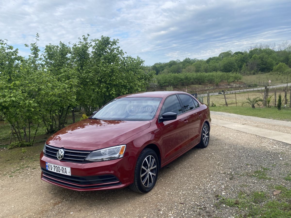 Volkswagen Jetta - фото 4