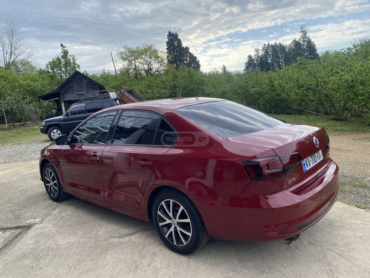Volkswagen Jetta - фото 6