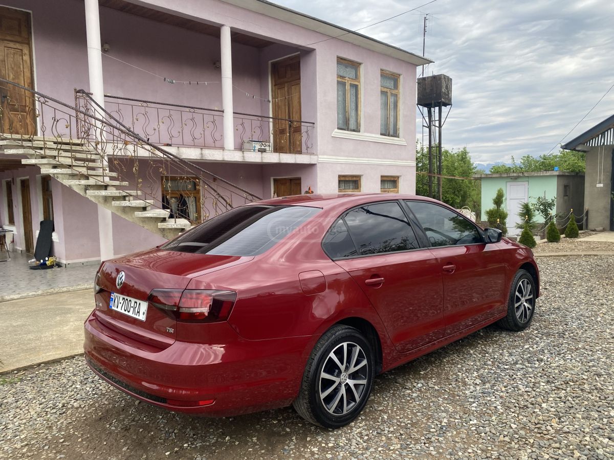 Volkswagen Jetta - фото 7