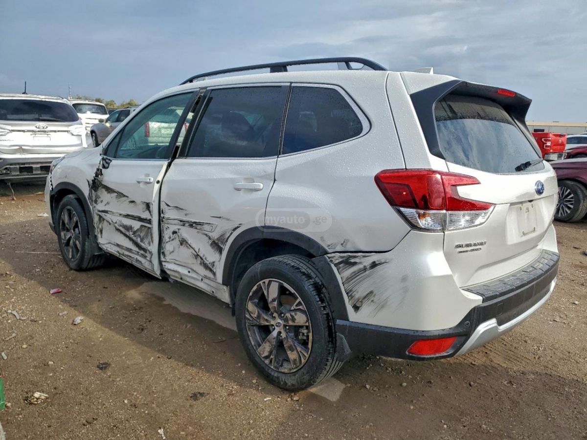 Subaru Limited 4dr All-Wheel Drive CV — миниатюра 8