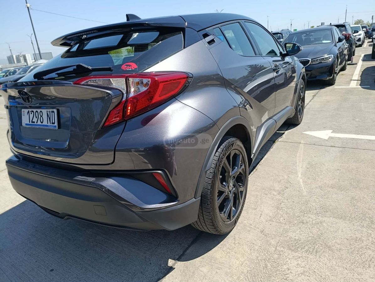 Toyota CHR - фото 3
