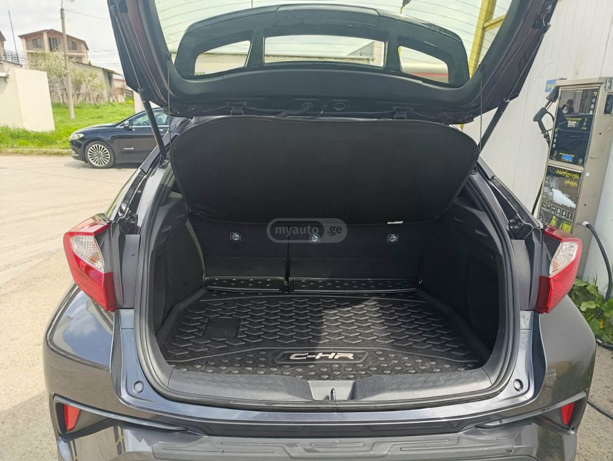 Toyota CHR - фото 6