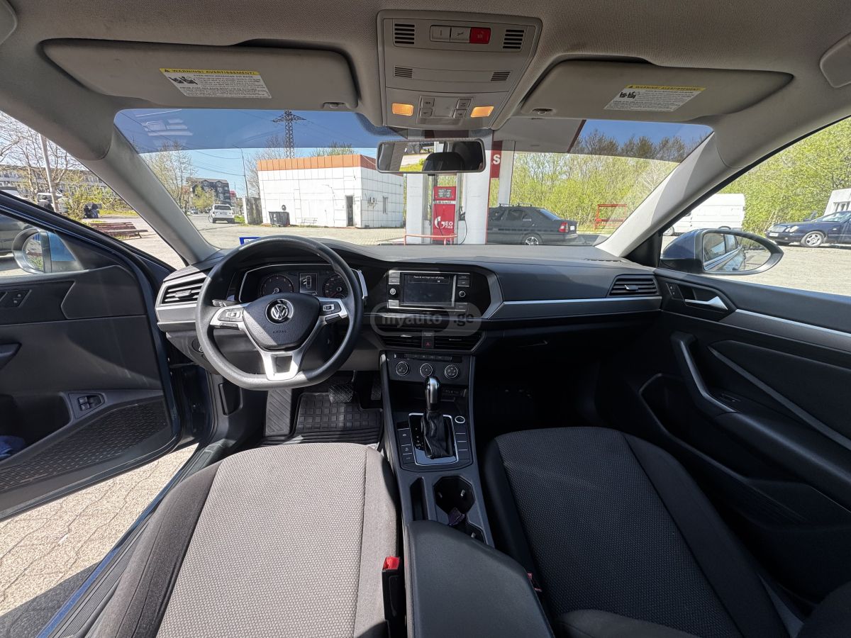 Volkswagen Jetta - фото 11