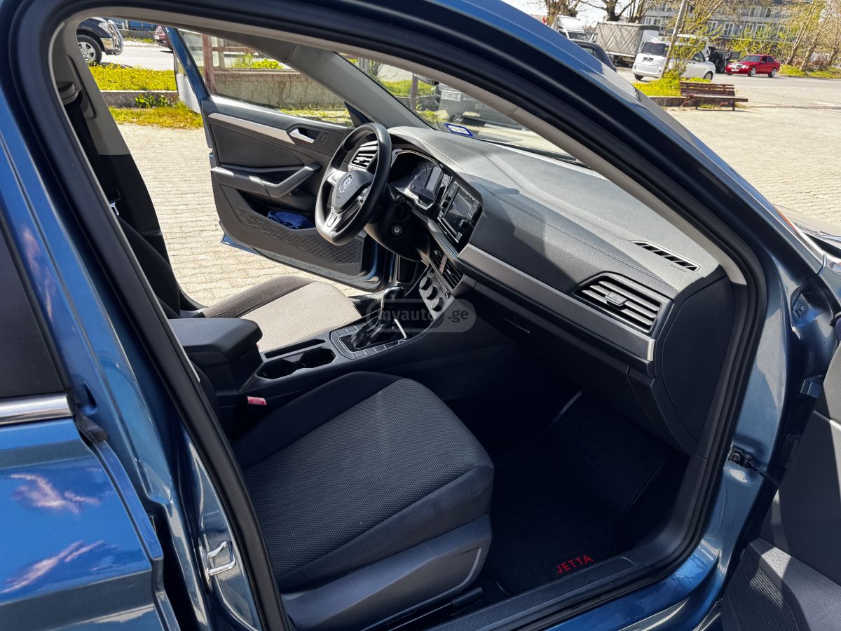 Volkswagen Jetta - фото 9