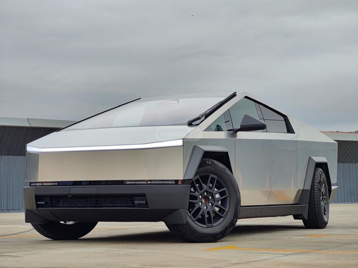 Tesla Cybertruck 2024 — миниатюра 3