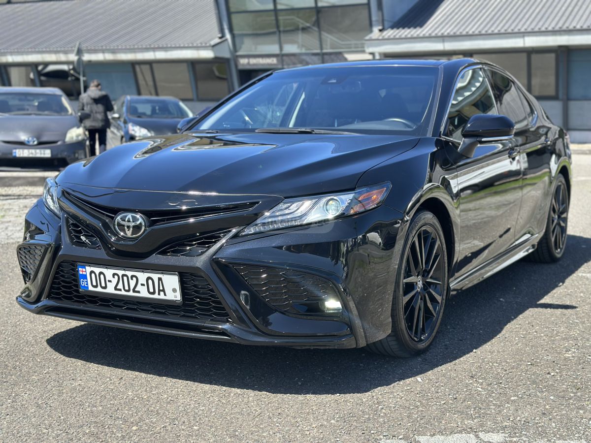 Toyota Camry - фото 12