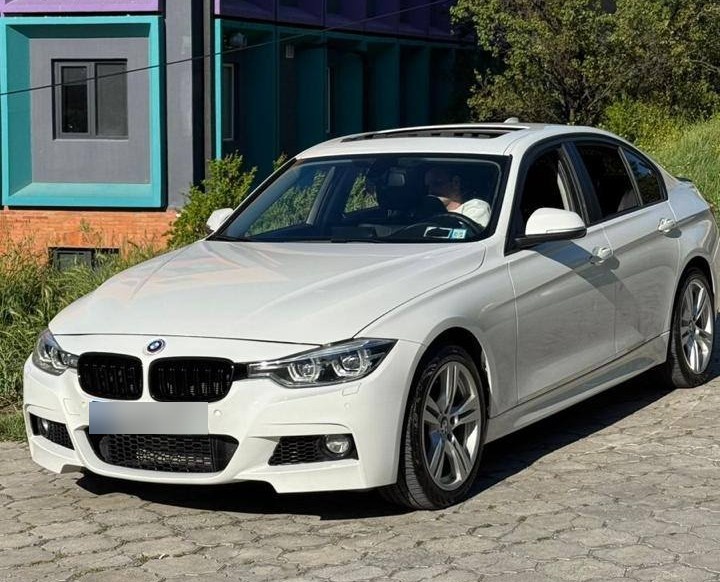 BMW 320 - фото 1