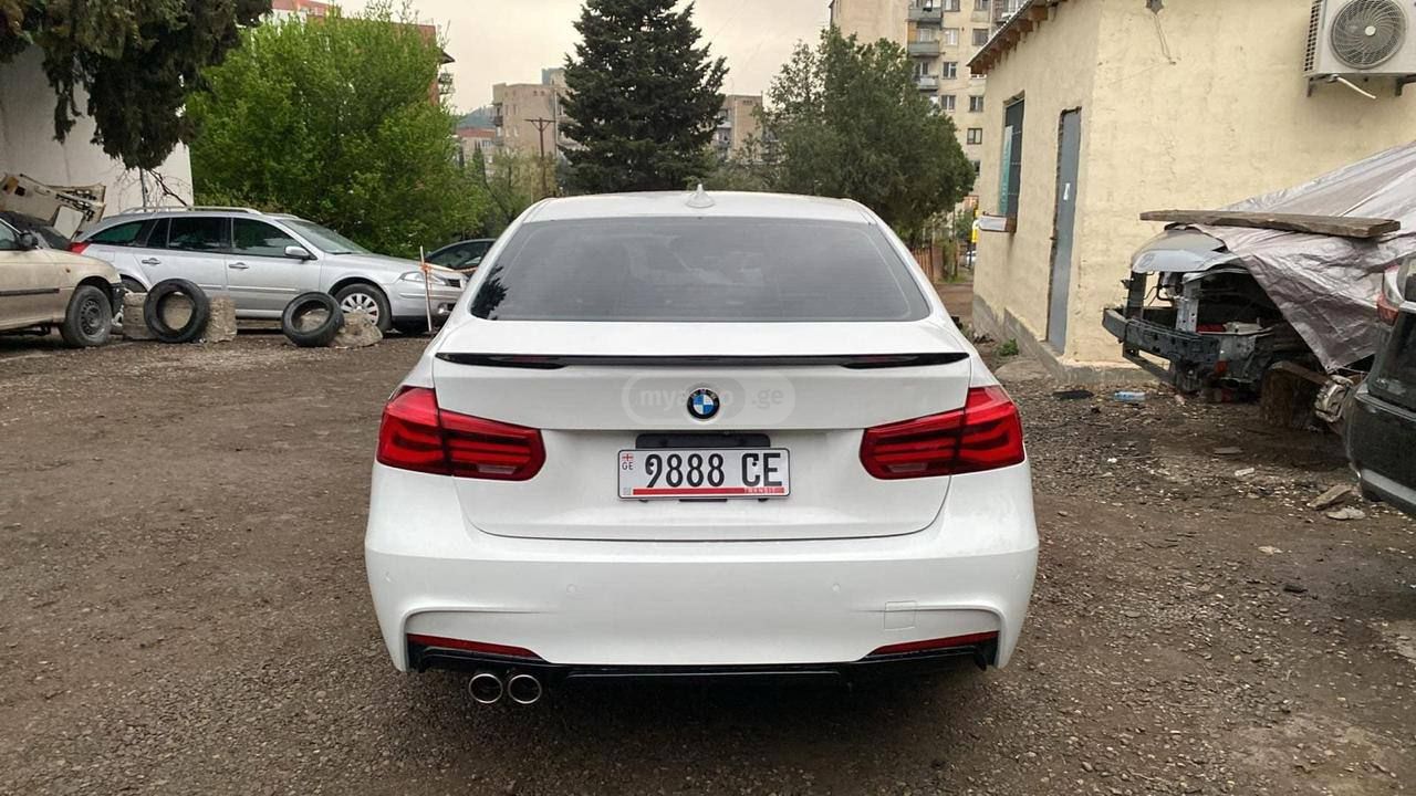 BMW 320 - фото 10