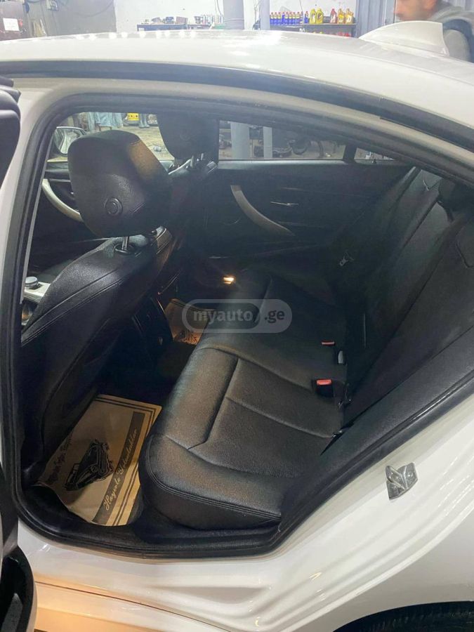 BMW 320 - фото 8