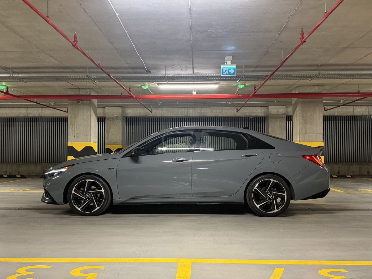 Hyundai Elantra - фото 8