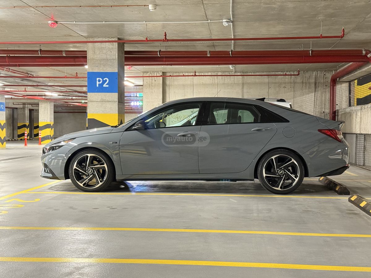 Hyundai Elantra - фото 9