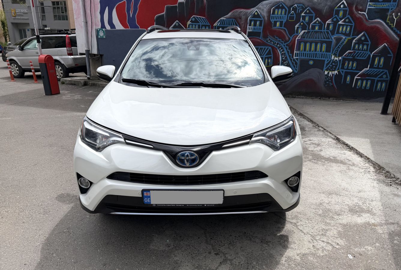 Toyota Rav 4 - фото 1