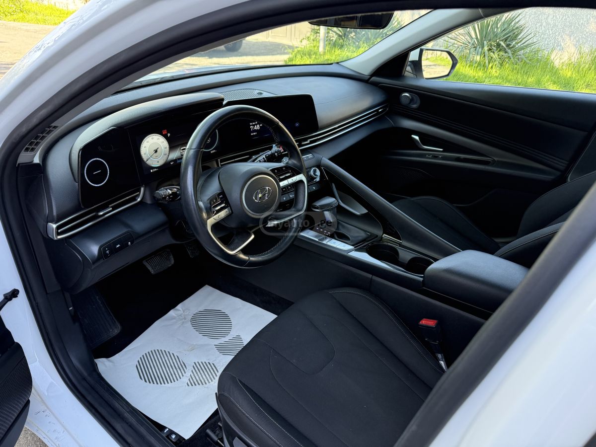 Hyundai Elantra - фото 9