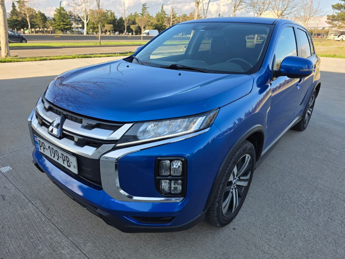 Mitsubishi Outlander Sport - фото 1