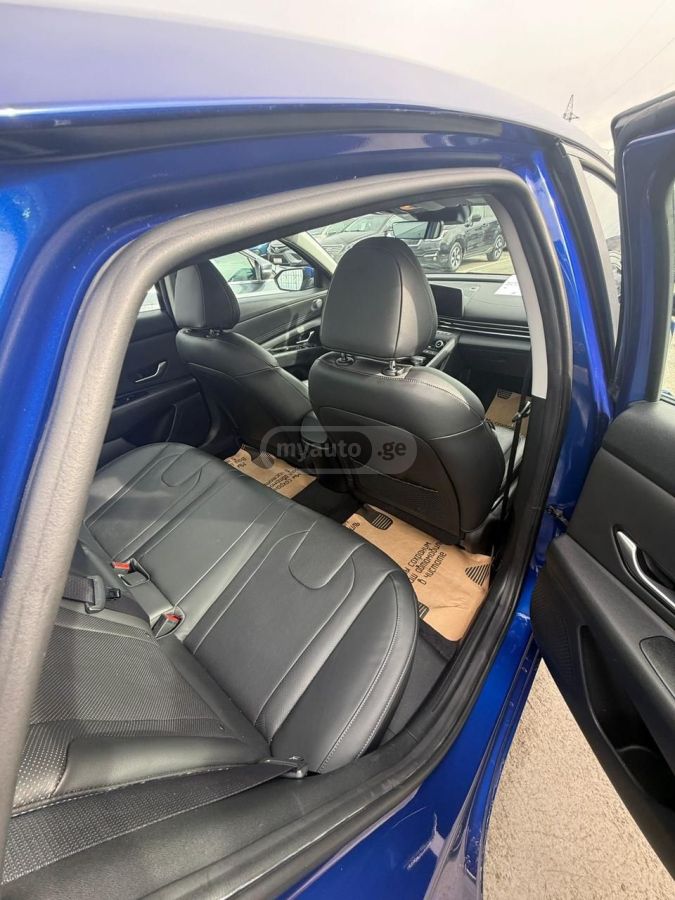 Hyundai Limited 4dr Sedan CVT — миниатюра 6