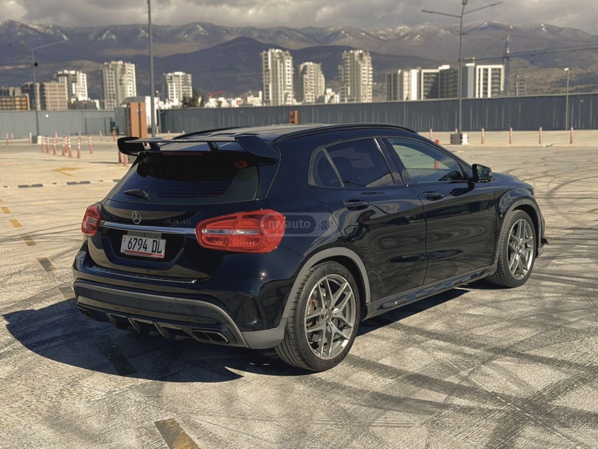 Mercedes-Benz GLA 45 AMG - фото 3