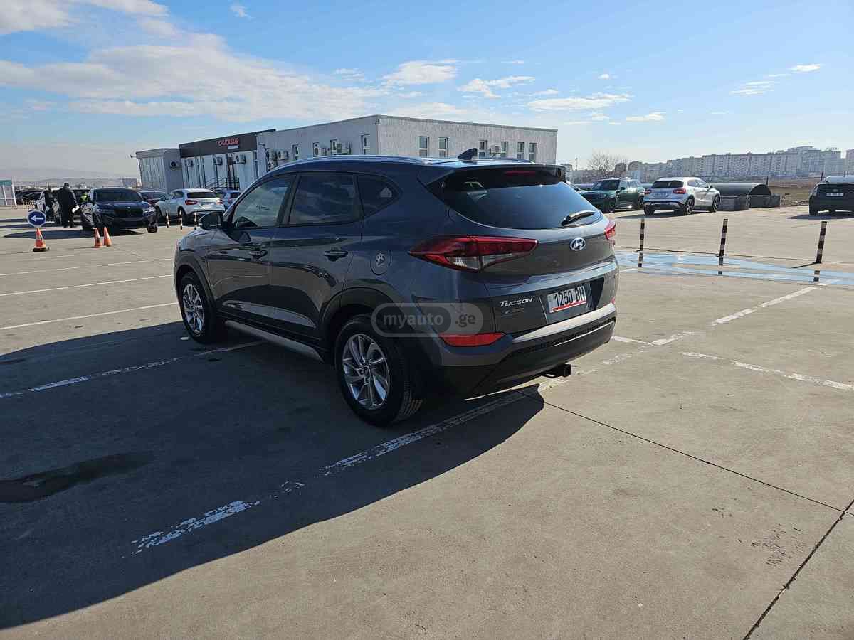 Hyundai Tucson - фото 6