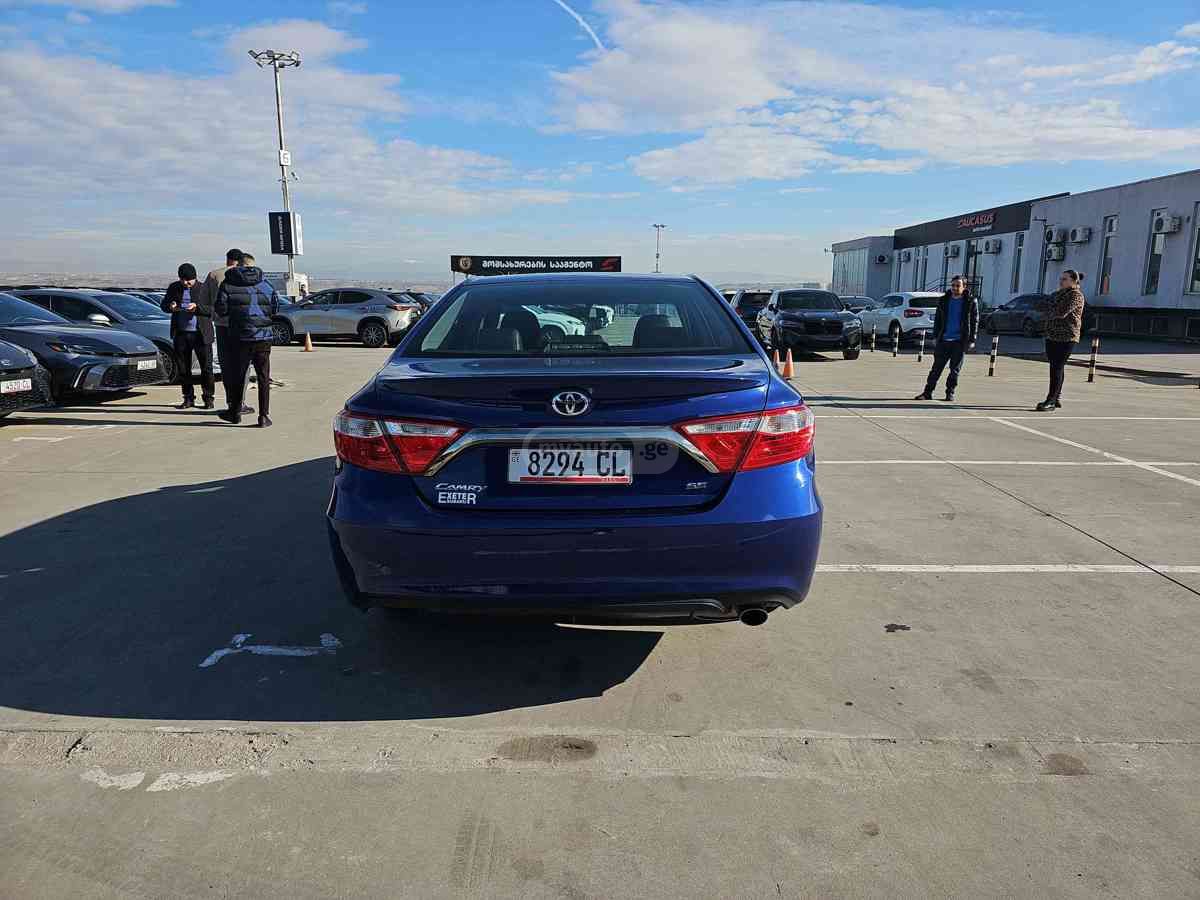Toyota Camry - фото 5