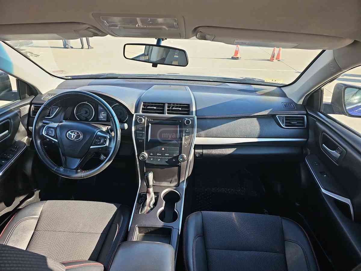 Toyota Camry - фото 8