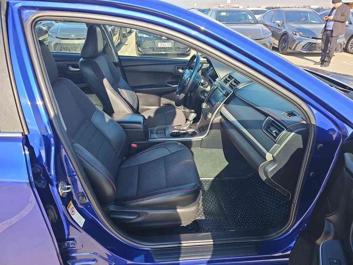 Toyota Camry - фото 9