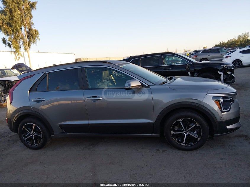 Kia Niro - фото 13