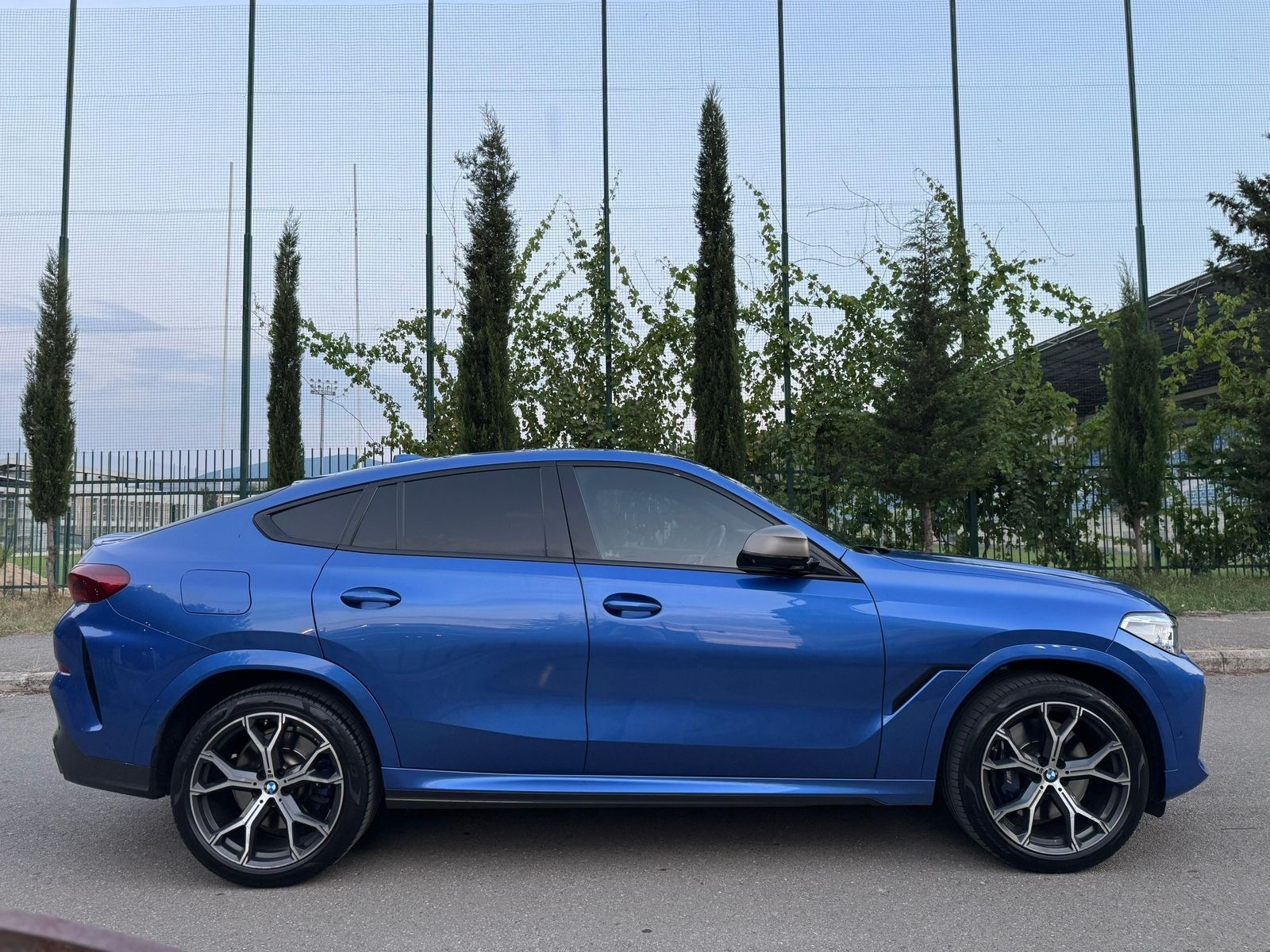 BMW X6 - фото 8