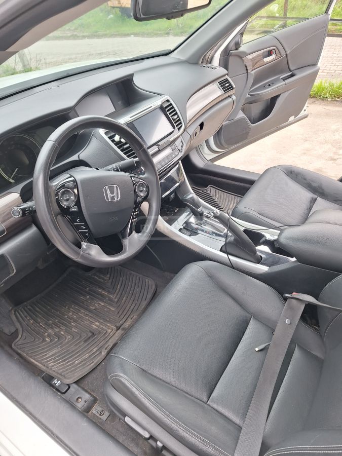 Honda Accord - фото 13