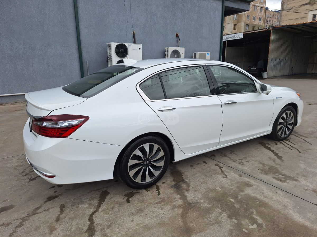 Honda Accord - фото 6