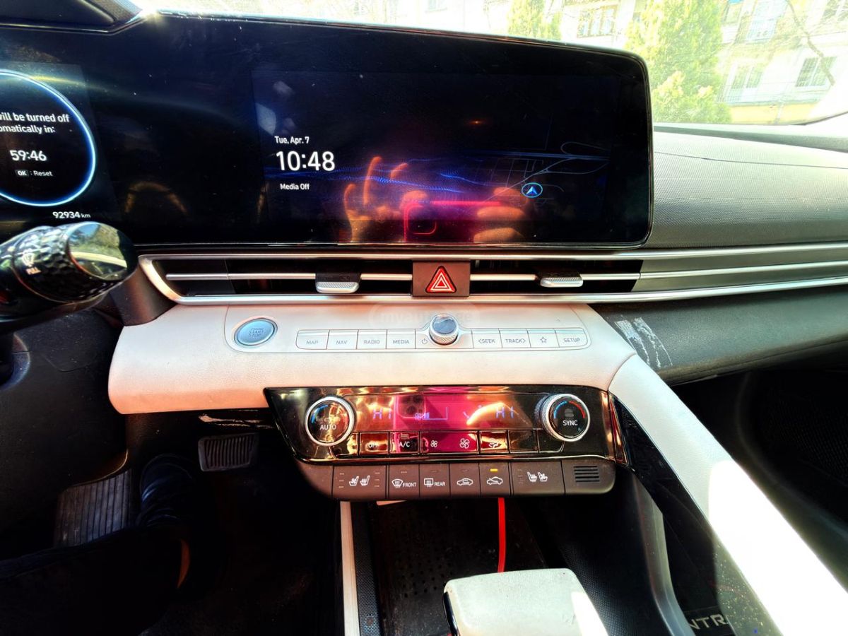 Hyundai Elantra - фото 5