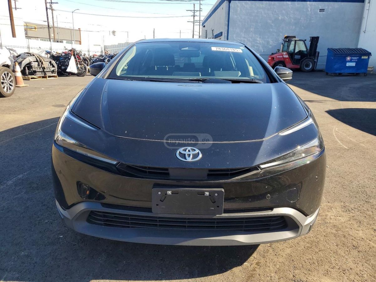 Toyota Prius - фото 5