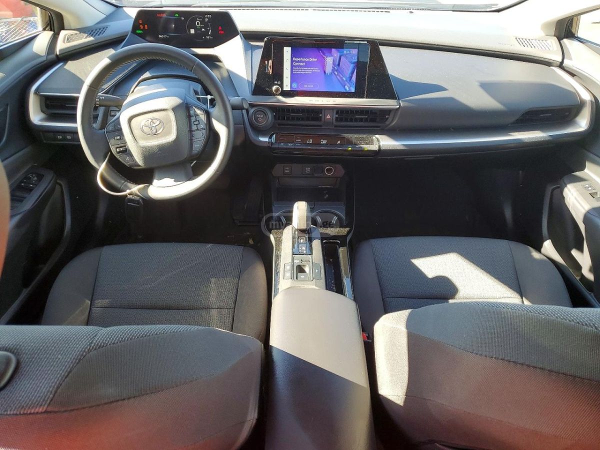 Toyota Prius - фото 8