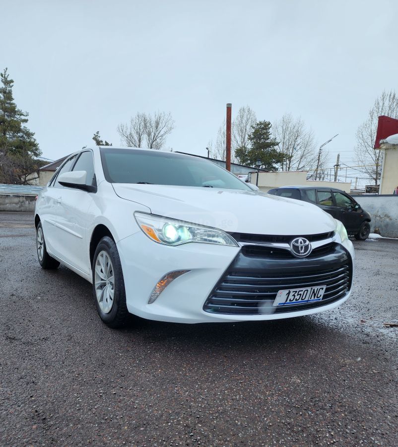 Toyota Camry - фото 7