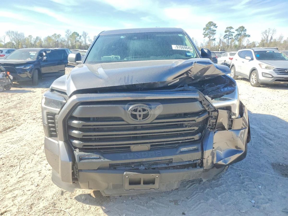 Toyota SR5 4x4 Double Cab 6.5 ft. box — миниатюра 5